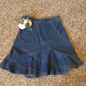 Vintage denim skirt!